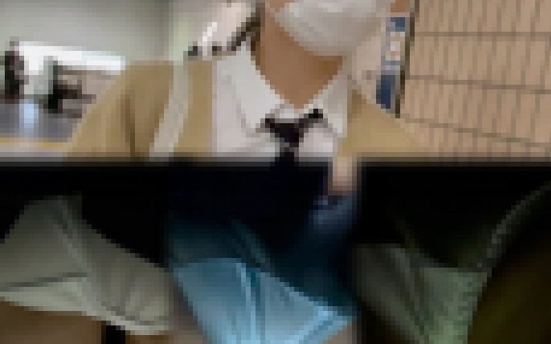 おとなしそうなJKを盗撮してみた