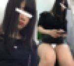 【月末企画】(電車対面）(顔出し）激ミニちゃん1st…超ミニミニタイトをお召になって…ふとももちゃんをむき出しにする女子大生さん