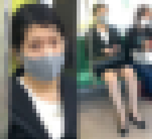 スカート姿なのに疲れて無防備な姿になる会社帰りのOLさん