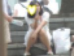 お座りお姉さん発見！！（ＦＨＤ）大変です！！パンツが見えてますよ６２
