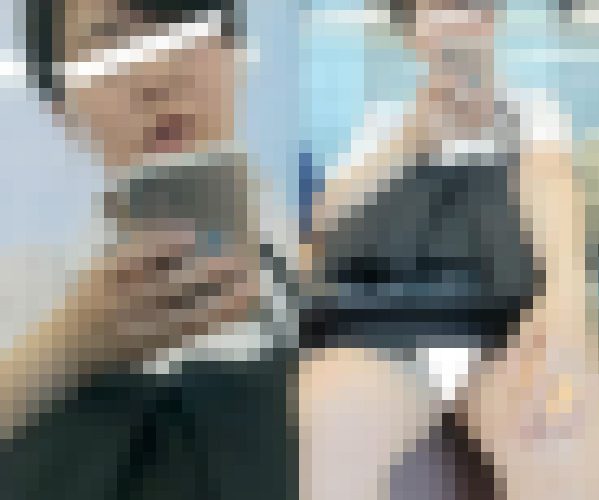 (電車対面）(顔出し)むちむち…むっちり実っちゃった色白パンストふとももちゃんを…くぱぁ～っとひろげ続けちゃうリクスー女子大生さ