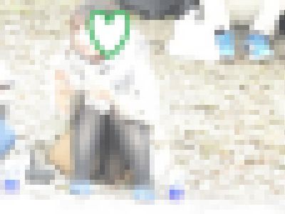 お座りお姉さん発見！！（ＦＨＤ）大変です！！パンツが見えてますよ１０４