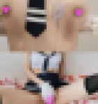 接写　アクリル板に押し付けて潰れる乳首。そのままアクリル板を上下にスライドさせてTバック食い込ませオナニー