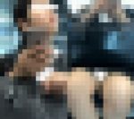 (電車対面）(顔出し)むちむちな…色白のむっちりふとももちゃんをむき出しにしちゃう…リクルート女子大生お姉さんを観察してみました