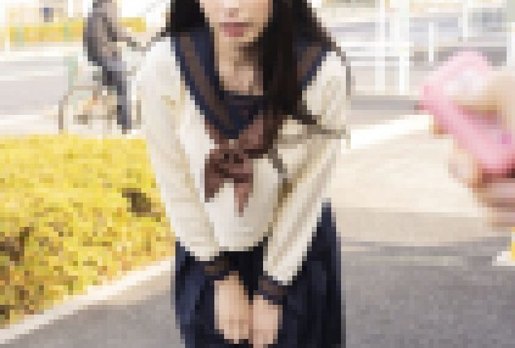 【セーラー服リモバイ】スレンダー美脚の黒ストJ系に道路でリモバイ装着させたらガクガク崩れ落ちて腰砕けイキした【個撮】