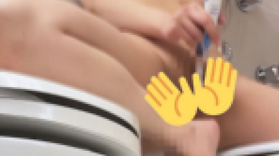 「真○美○」連続イキ！電動歯ブラシオ○ニーが原因で退部？3アングルから盗撮成功