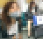 荷物でガードしているつもりになって油断している無防備OL（中編）