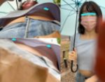 ノーブラお姉さんの下乳①