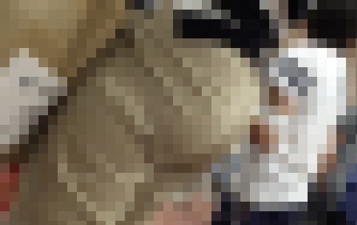 【熟女のお尻】ベージュパンツのお尻　50代のお母さんでかいケツ