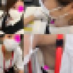 【社内同僚OL胸チラパンチラ】2名/Dカップ新人デザイナー＋クール系美女の事務員さん