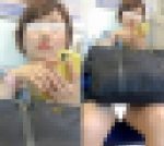 (電車対面）(顔出し)お鞄をお膝の上に行儀良くおいても…むき出しのパンストあんよをふしだらにひらいちゃうOL奥さまを観察してみま