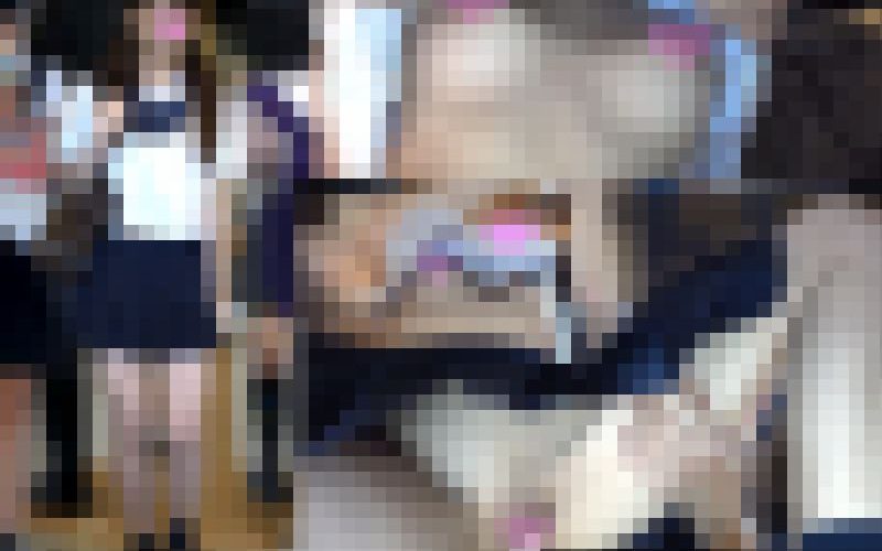 【電車痴漢】超絶美少女を2人で取り合い中出し痴漢！震えながらの強要手コキ！乳首クリ同時責め肉棒ブチ込み孕ませW中出し