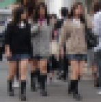 制服女子街撮り25　仲良し三人組