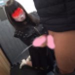 ＊パパ活女子＊　ちょいぽちゃ地雷系女子の19歳が絶妙な力加減でおじさんのチンチン握って手コキ★２アングル