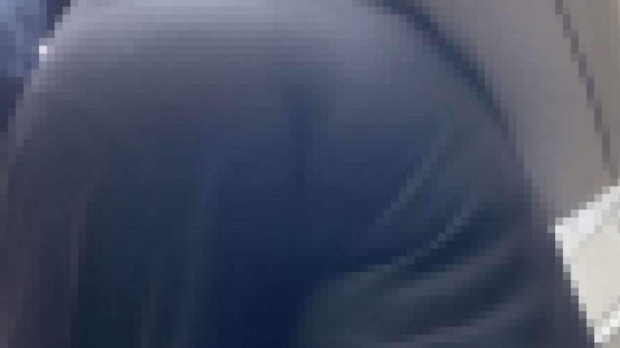 【縦4K高画質】パンティーラインくっきり！主張激しいOLのデカ尻