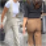 【再販商品です】　【４K・高画質】No.198「お尻の膨らみが物凄い！朝出勤するOLさん」
