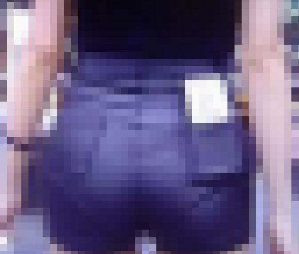 超スーパー美スタイルの絶対的美少女がタイトレザーショートパンツ履いて歩く姿がエロ過ぎる