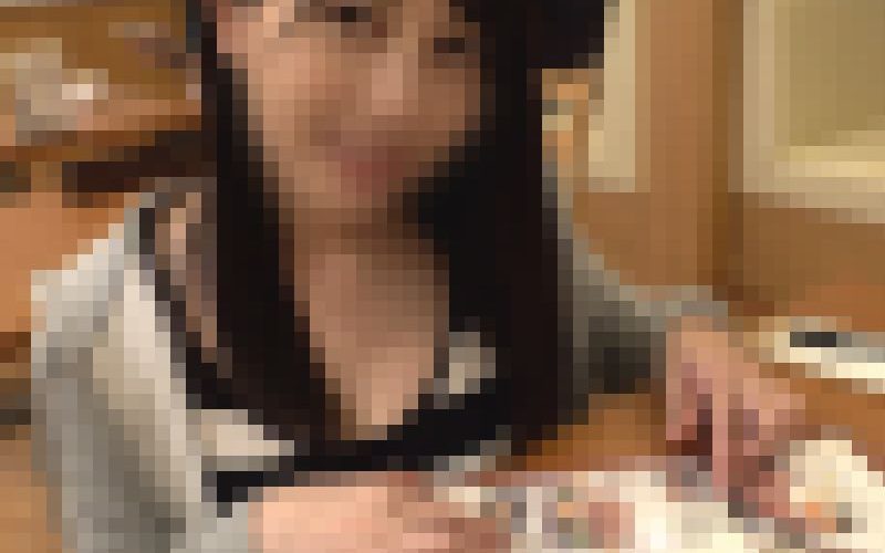 （再販）高嶺の花の超絶美女カフェ店員JDが初めての3PSEXに歓喜の快感アヘ顔潮吹き！！エロい美乳にプリプリ美尻を揺らしながら大
