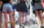 【若い娘の生脚】ミニスカ（短パン）女子の脚を至近距離で眺める動画2