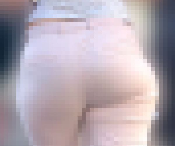 日本人よこれが世界基準の爆尻だ！完璧な形とサイズの爆裂ヒップで日本男性をKO！ 下品なスラックス 外人奥様 編