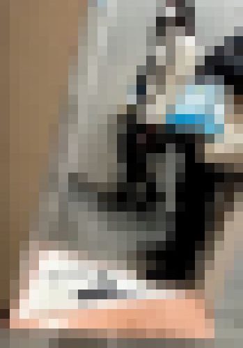 【再販】【再販商品】駅トイレ行列でおしっこ我慢女子