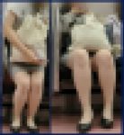 【214】絶妙な角度でお座りのOLお姉さんの美脚を観察！