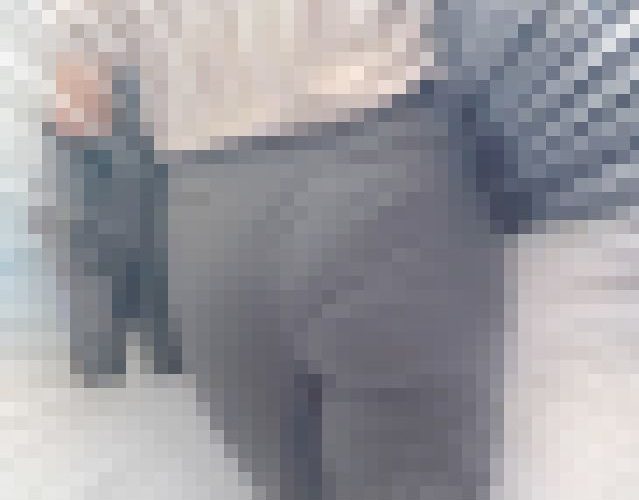 高飛車クールＯＬのエロ巨尻！パッツンスラックスから自慢の尻肉をムニュらせ浮き出るパンティラインで男を挑発！下品なバリキャリＯＬ編