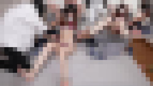 バタ足させて紛らわそうとするも羽交締めで動きを奪われ快楽責めでも悶絶するスレンダー女子（完全オリジナル）