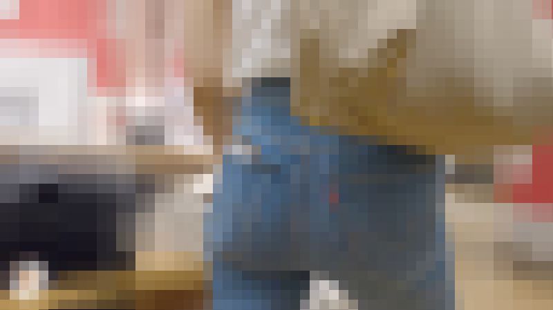 【4K高画質】 デニム生地のなめらかヒップライン