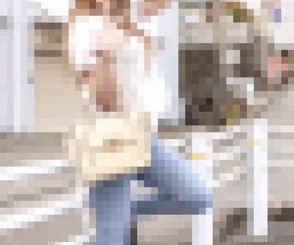 【再販】デカパイ剛毛マンコのアプリナンパで釣ったガルバ店員にフェラ交渉！クールな塩対応だが敏感マンコは即ヌレする正直者だったので中出しＳ