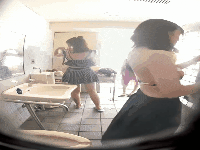 【再販】共同トイレで着替える美人J●4人を盗撮