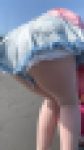 海辺はぷりっぷりの生脚を出したくなるスポット？