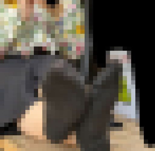 綺麗な女子アナ系お姉さん足指の浮き出た靴下足裏と大きめの素足足裏接写