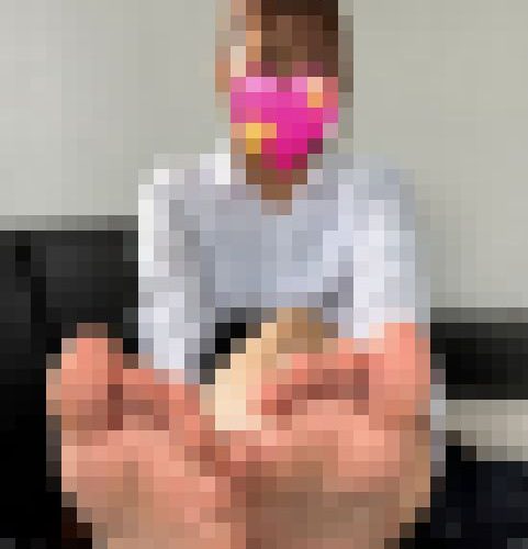 jk夏制服のTちゃん撮影第三白靴下と素足の足裏ドアップ足指グーパーも靴下と素足の２パターンでじっくり