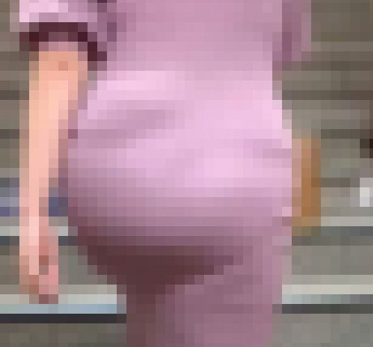 【再販】No.1035「パンティーのサイズ感あってない！？腰肉がこぼれ出ちゃうニットワンピ姿」