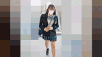 （全顔出）明るく挨拶してくれる可愛い青チェJKをエレベーター内で逆さ撮りパンツ盗撮