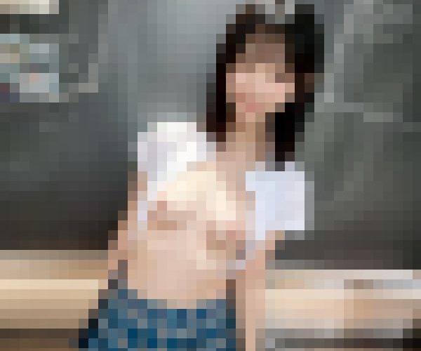 【SSS級】制服女子のおっぱいチラリ