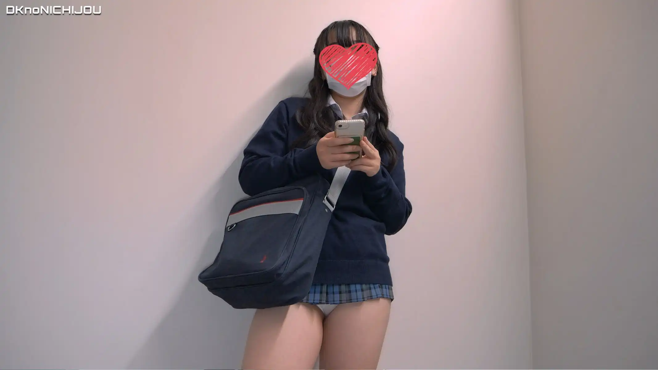 [4K]えちえちJK盗撮No.172#青チェ　むっちむちな下半身を揉みながら見せびらかす破廉恥JK！
