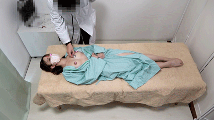 【特典付き】心電図検査で美巨乳の清楚美女を揉みしだく?【病院/内科医】