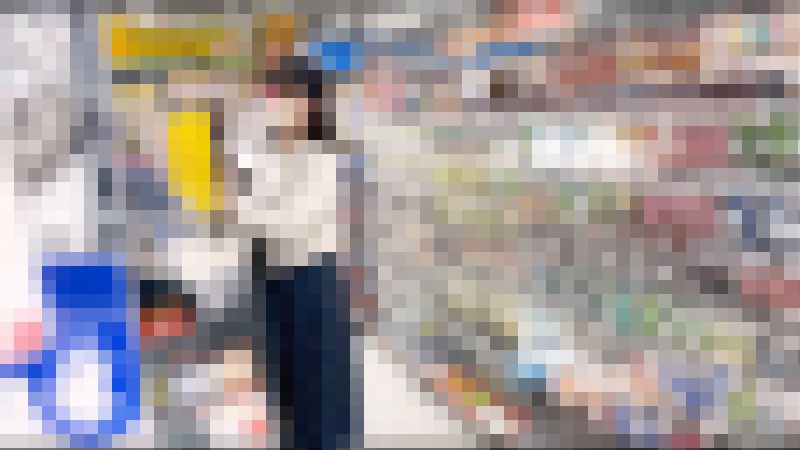 素人感MAXの女子大生に群がる大の大人3名。協力者たちの華麗なるローアングル【禁断の逆さ撮り】Vol.74