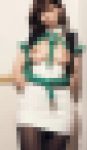 おっぱい丸出しで縛られている美女に大興奮