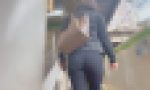 街中OLのイヤらしいデカ尻を堪能！肉感エロボディにムッチリ巨尻をムニュらせて♂を誘う!
