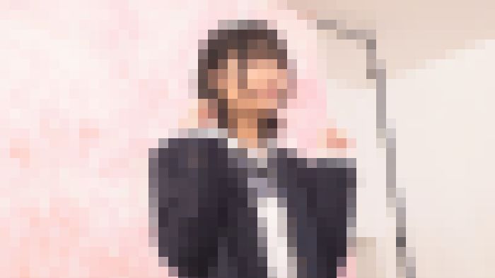 現役SJK 2025年ミスコン候補者 宣材写真撮影中にパンチラ隠し撮り 見えそうで見えないハミマンが実にエロスな弾ける笑顔の女子