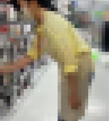 【働く女性の胸ちら ver.2】 ?日用品店で働くド真面目な女子大生の胸ちら?
