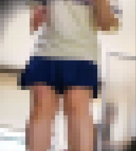 つくえの下からごめんなさい！　健気な新入りちゃんのノーガードパンティ