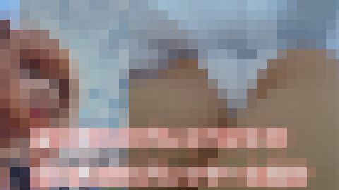 【逆さ粘着】初心者レイヤー(22)に密着同行！イベント中ずっとスカート奥へ執着密撮