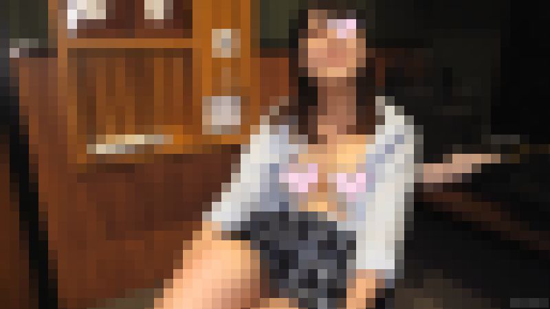 18歳学生さんの制服ブラチラ＆おっぱい見せ撮影