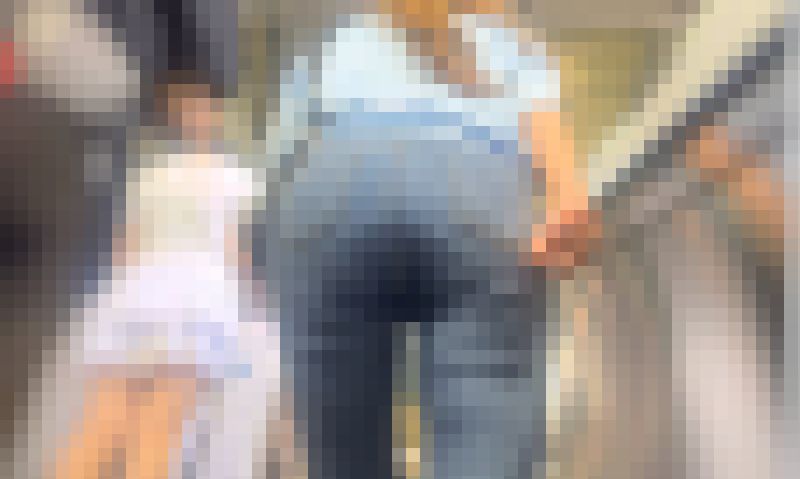 生意気ギャルお姉さんのエロ尻を堪能！ツンとしたエロ尻をムニュらせつつクロッチを浮き出して男をたぶらかす!