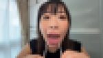 【再販】個人撮影】原美織の舌ブラシで「汚舌苔」採取
