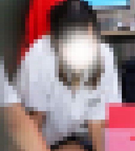 頭隠して尻隠さず！　突き出たプリティ尻パンティ